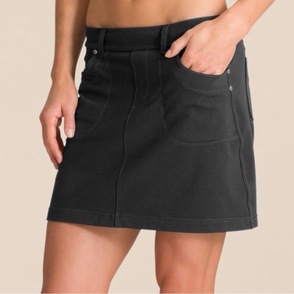 Athleta Black Bettona Classic Skort